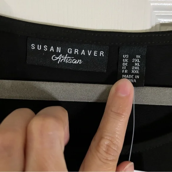 Susan Graver Artisan Womens Top Black 1X Asymmetrical Rhinestone Casual Shimmer - Picture 7 of 16